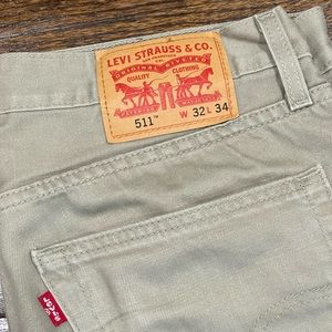 Levi’s 511 Khaki Pants